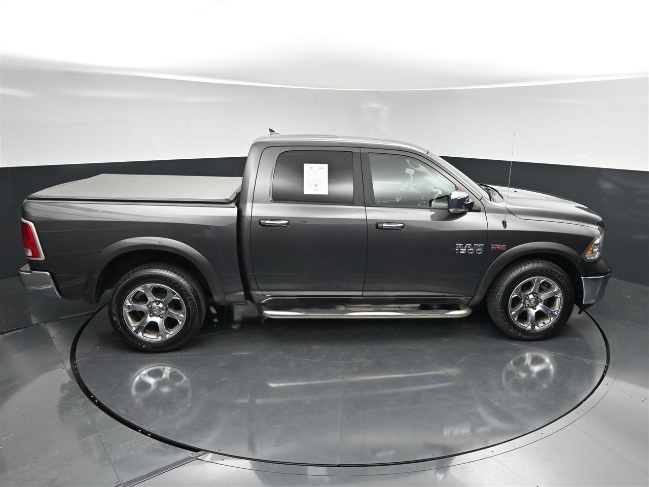 RAM 1500 Laramie Crew Cab SWB 4WD 2018