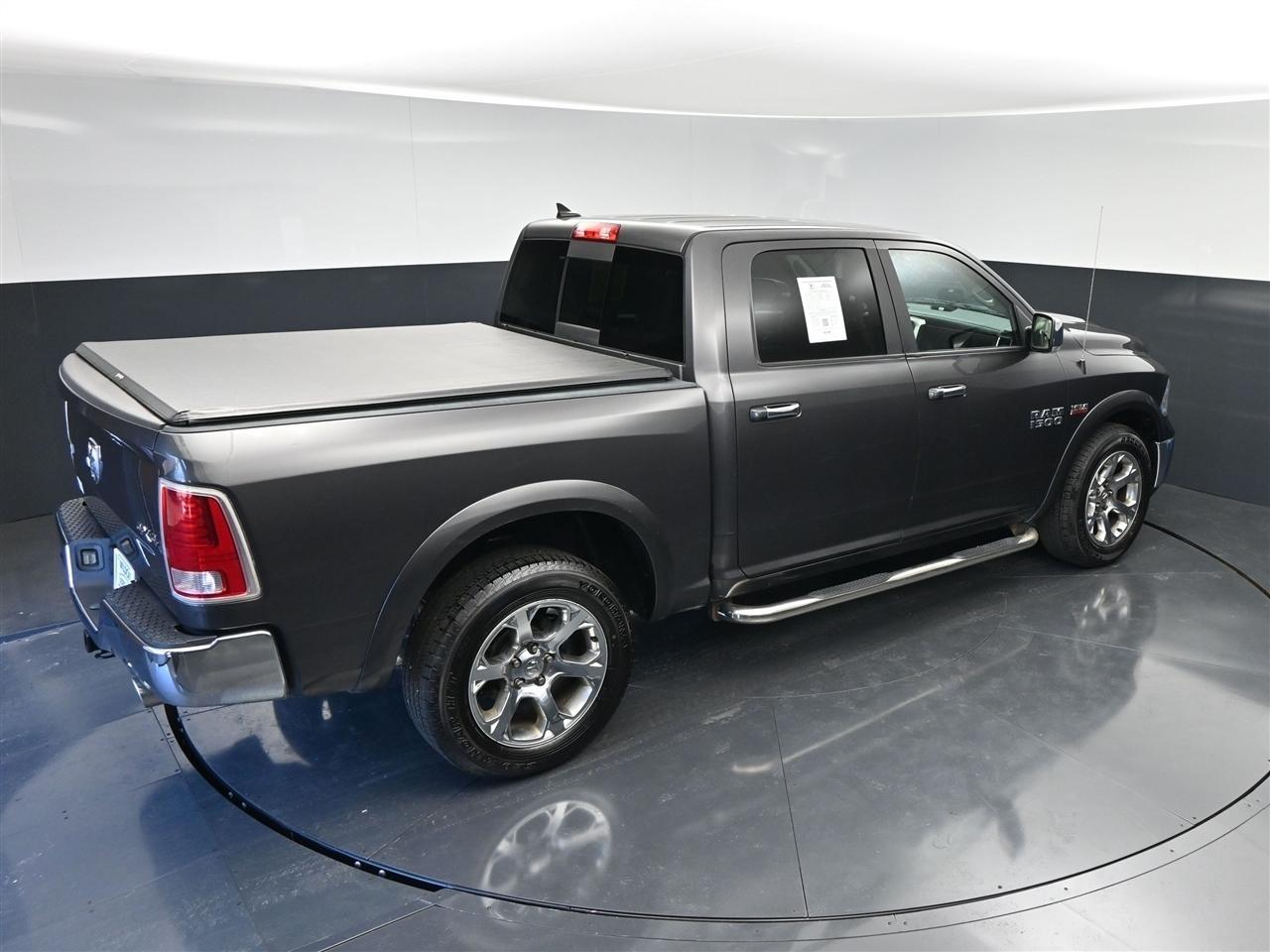 RAM 1500 Laramie Crew Cab SWB 4WD 2018