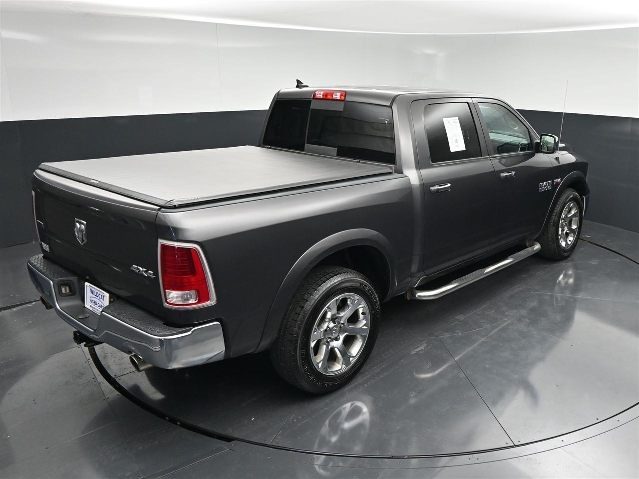 RAM 1500 Laramie Crew Cab SWB 4WD 2018