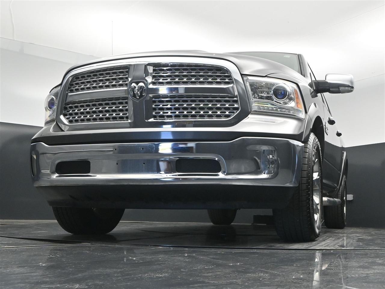 RAM 1500 Laramie Crew Cab SWB 4WD 2018