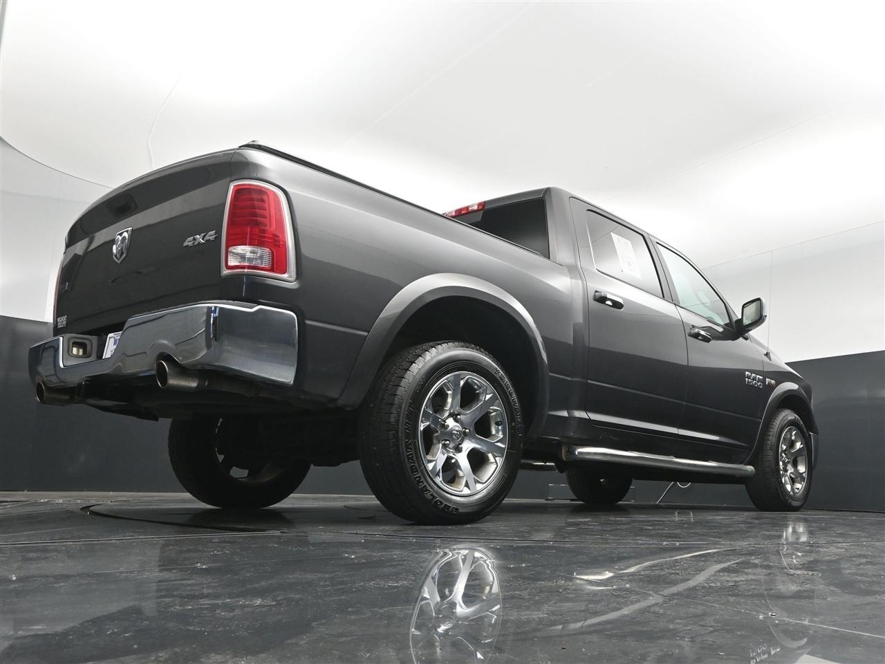RAM 1500 Laramie Crew Cab SWB 4WD 2018