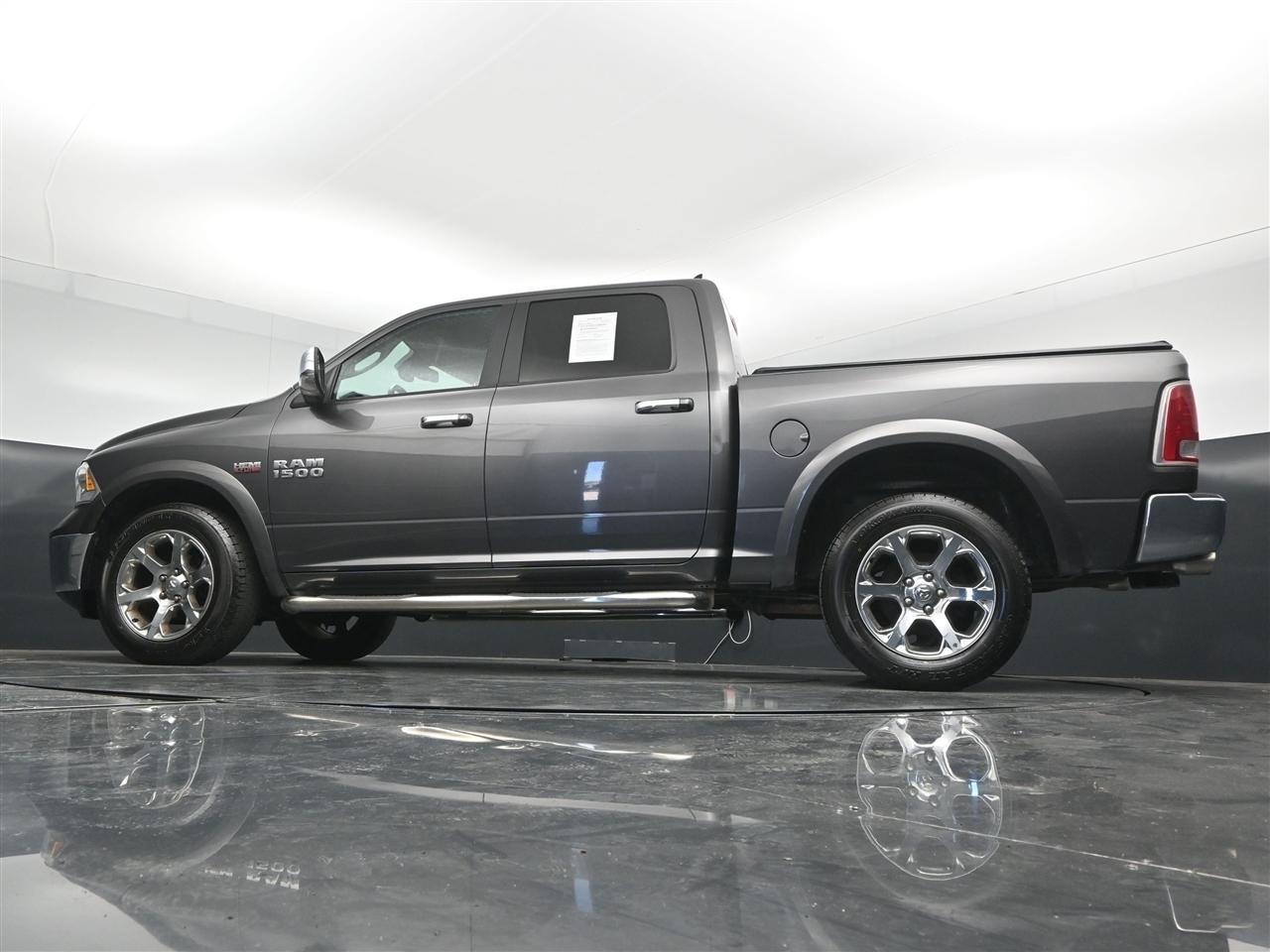 RAM 1500 Laramie Crew Cab SWB 4WD 2018