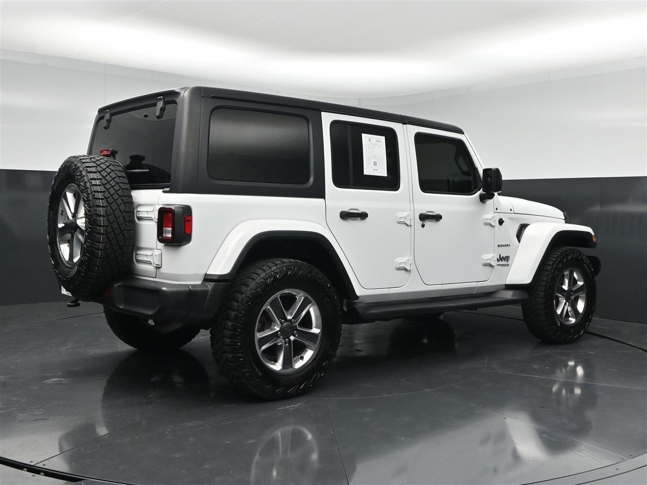 Jeep Wrangler Unlimited Sahara 2021