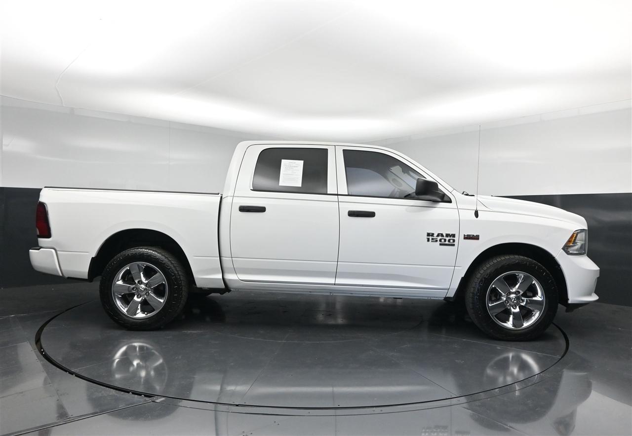 RAM 1500 Classic Tradesman Crew Cab SWB 2WD 2019