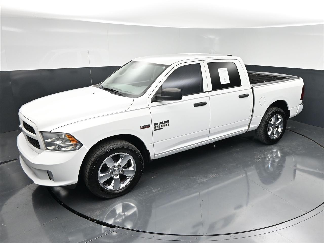 RAM 1500 Classic Tradesman Crew Cab SWB 2WD 2019