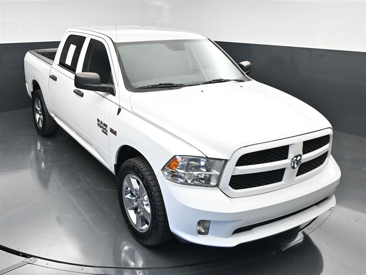 RAM 1500 Classic Tradesman Crew Cab SWB 2WD 2019
