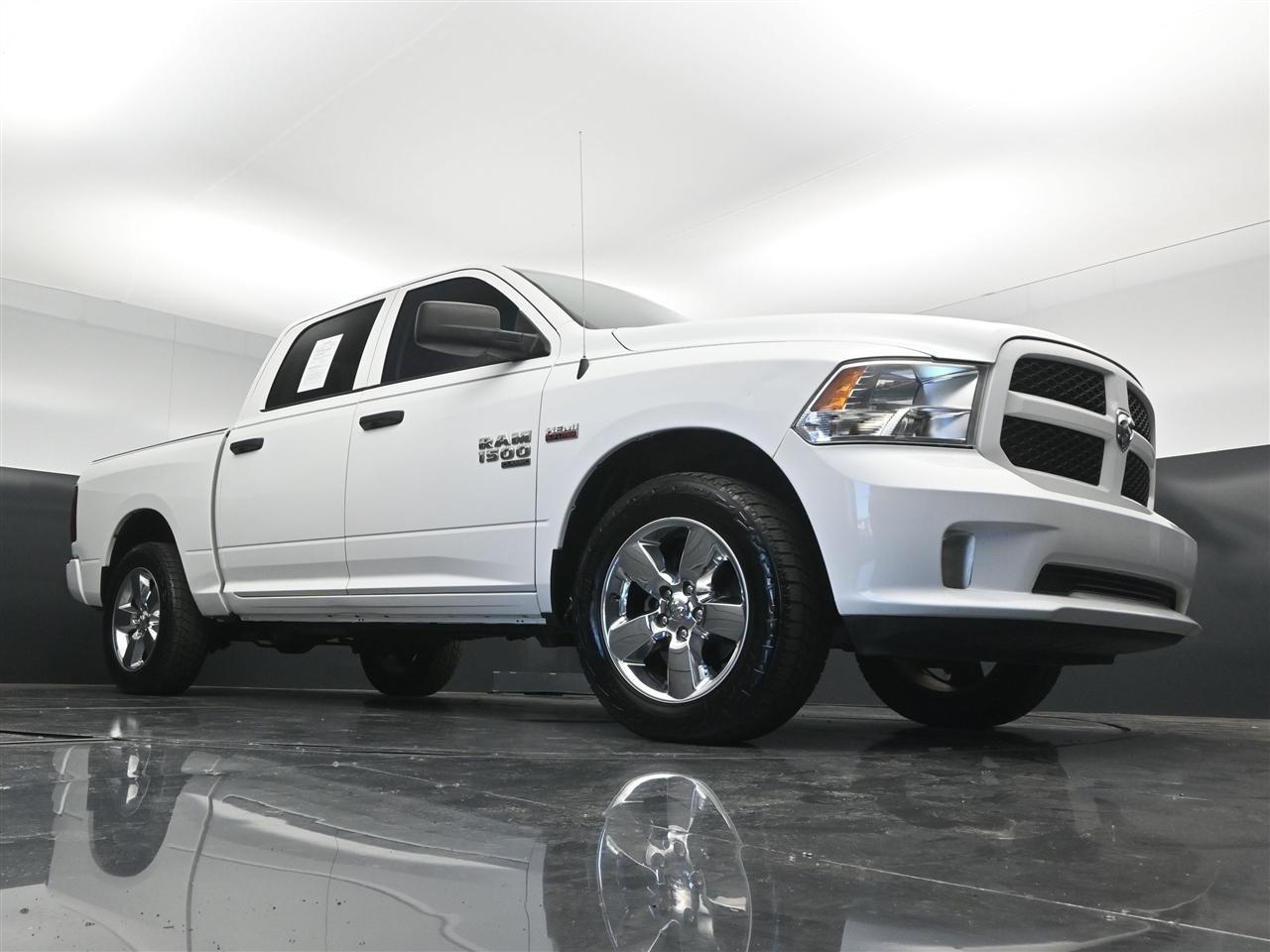 RAM 1500 Classic Tradesman Crew Cab SWB 2WD 2019