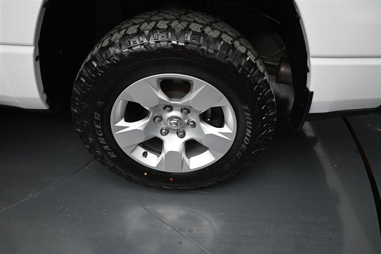 RAM 1500 Big Horn Quad Cab 4WD 2022