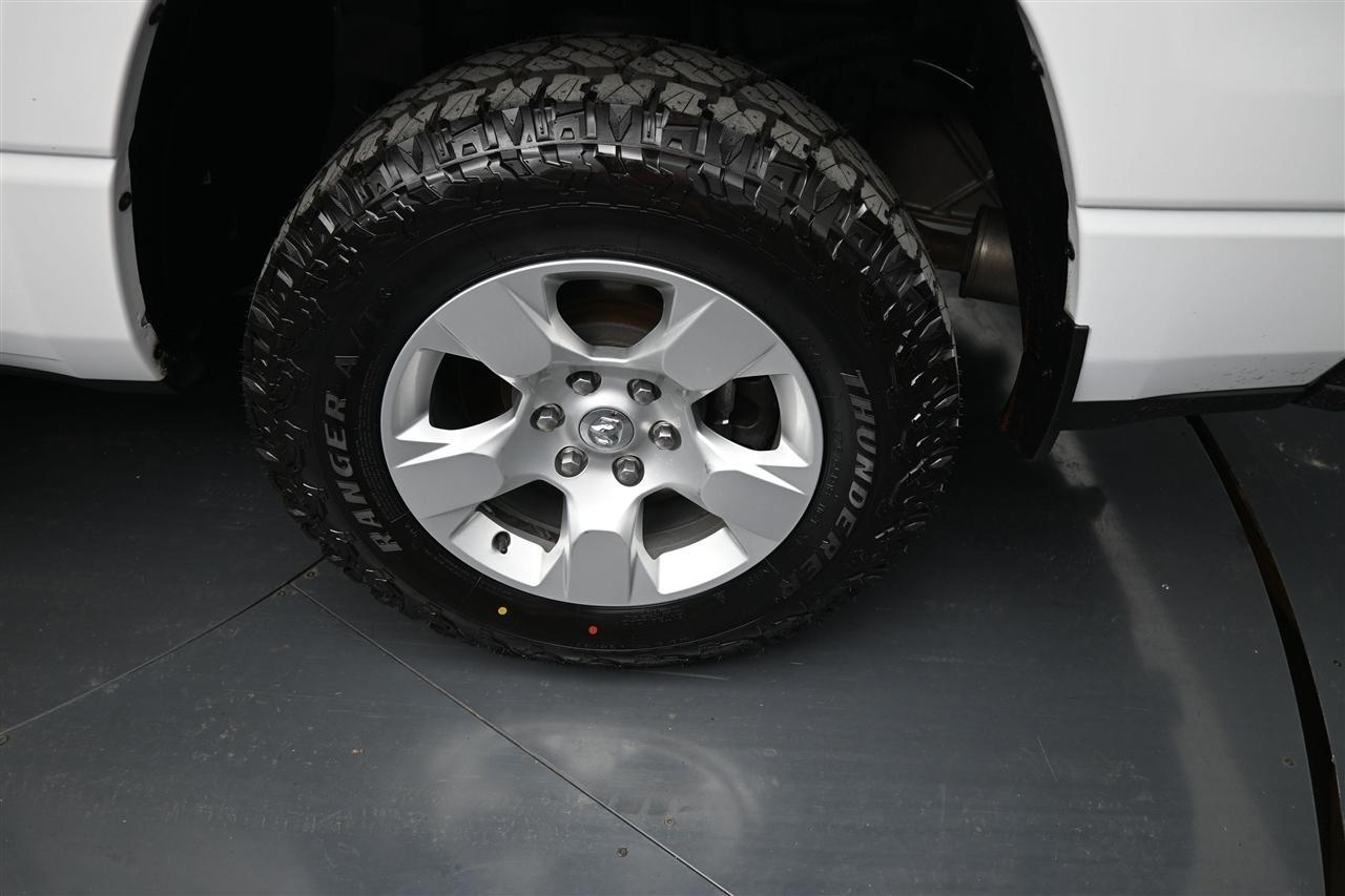 RAM 1500 Big Horn Quad Cab 4WD 2022