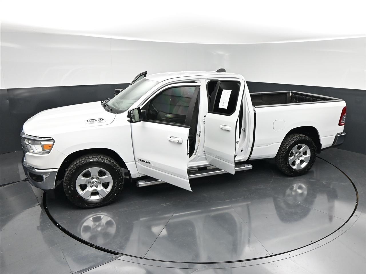 RAM 1500 Big Horn Quad Cab 4WD 2022