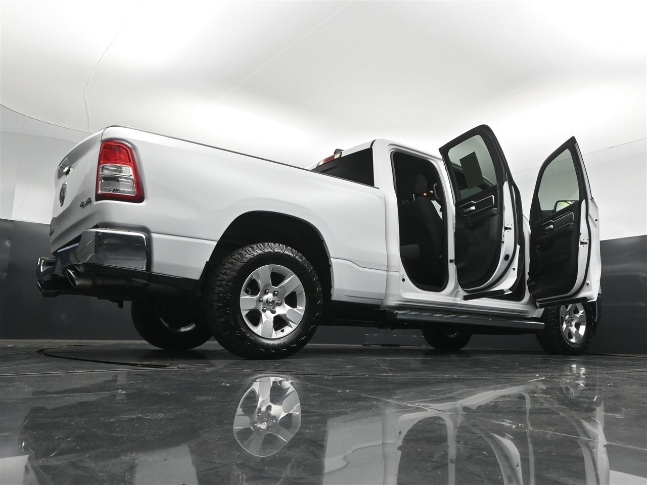 RAM 1500 Big Horn Quad Cab 4WD 2022