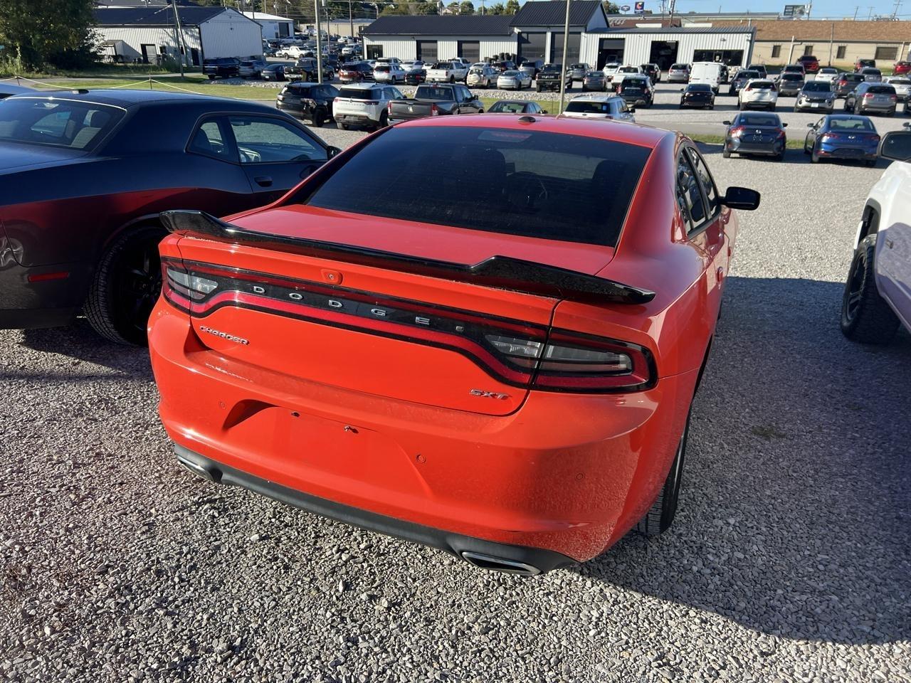 Dodge Charger SXT 2018