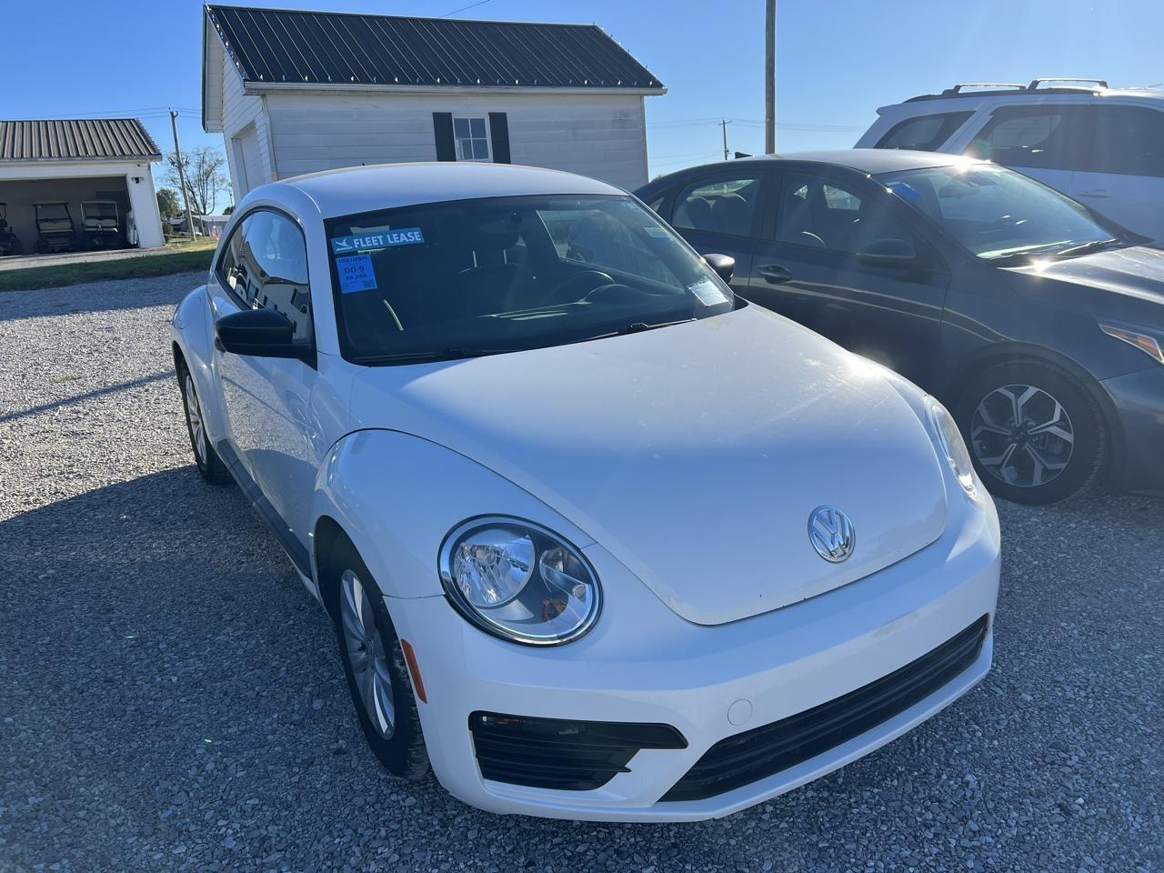  2018 Volkswagen Beetle 2.0T S Hatchback FWD   