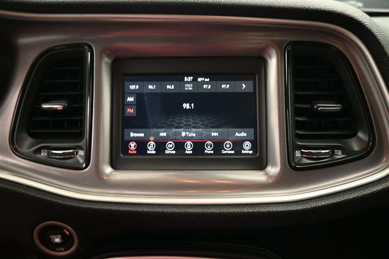 Dodge Challenger SXT 2022
