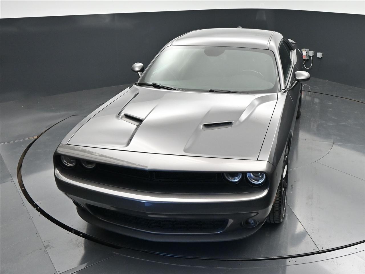 Dodge Challenger SXT 2022