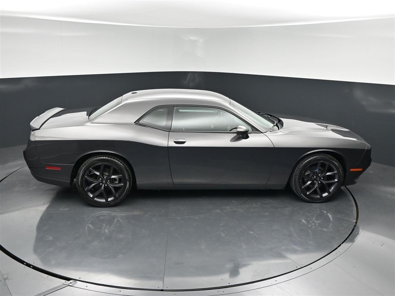 Dodge Challenger SXT 2022