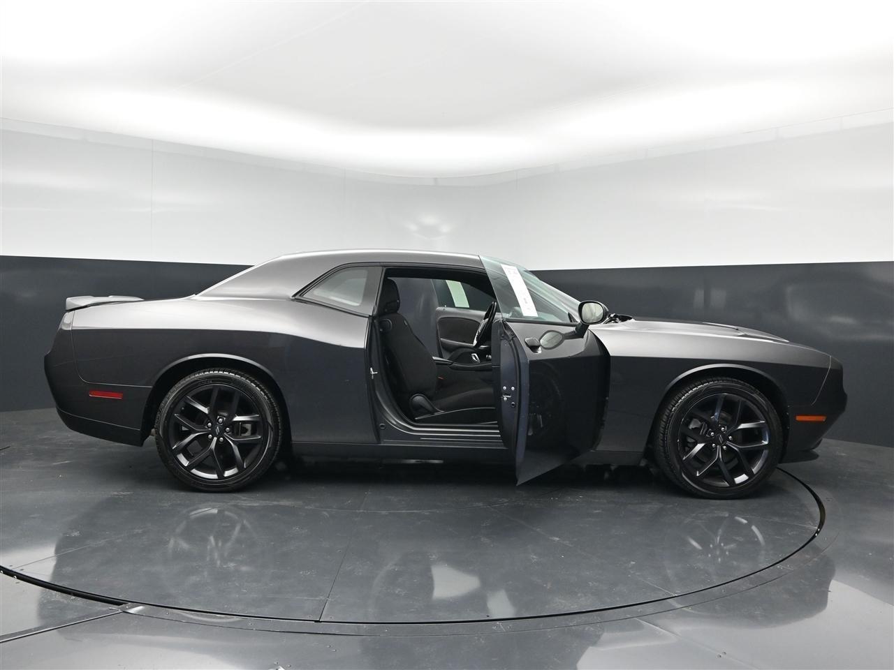 Dodge Challenger SXT 2022