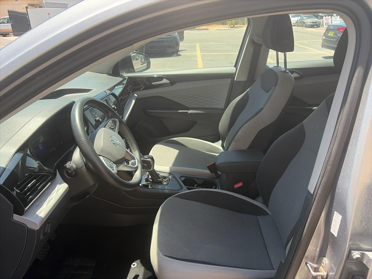 Volkswagen Taos S 2024