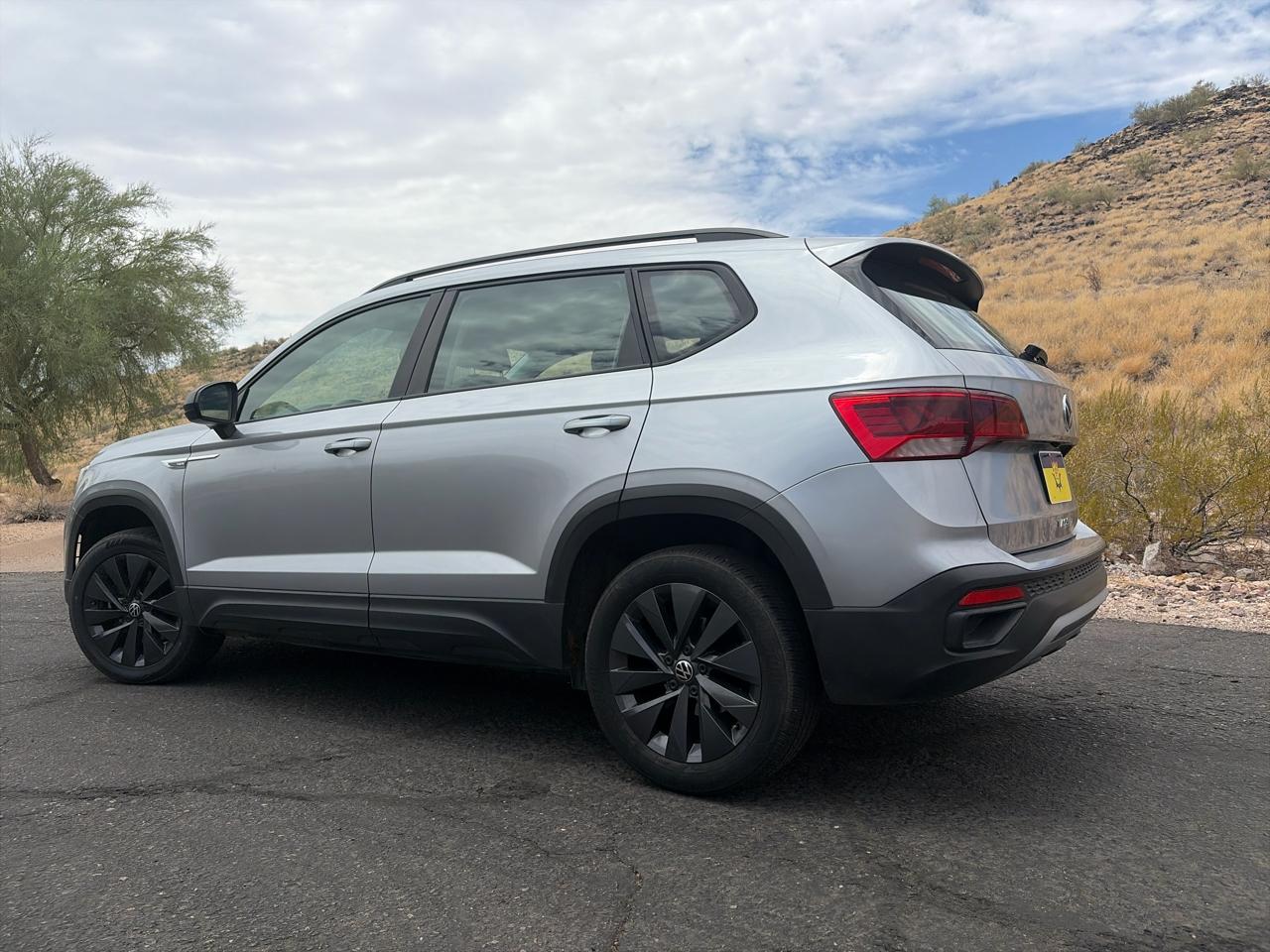 Volkswagen Taos S 2024