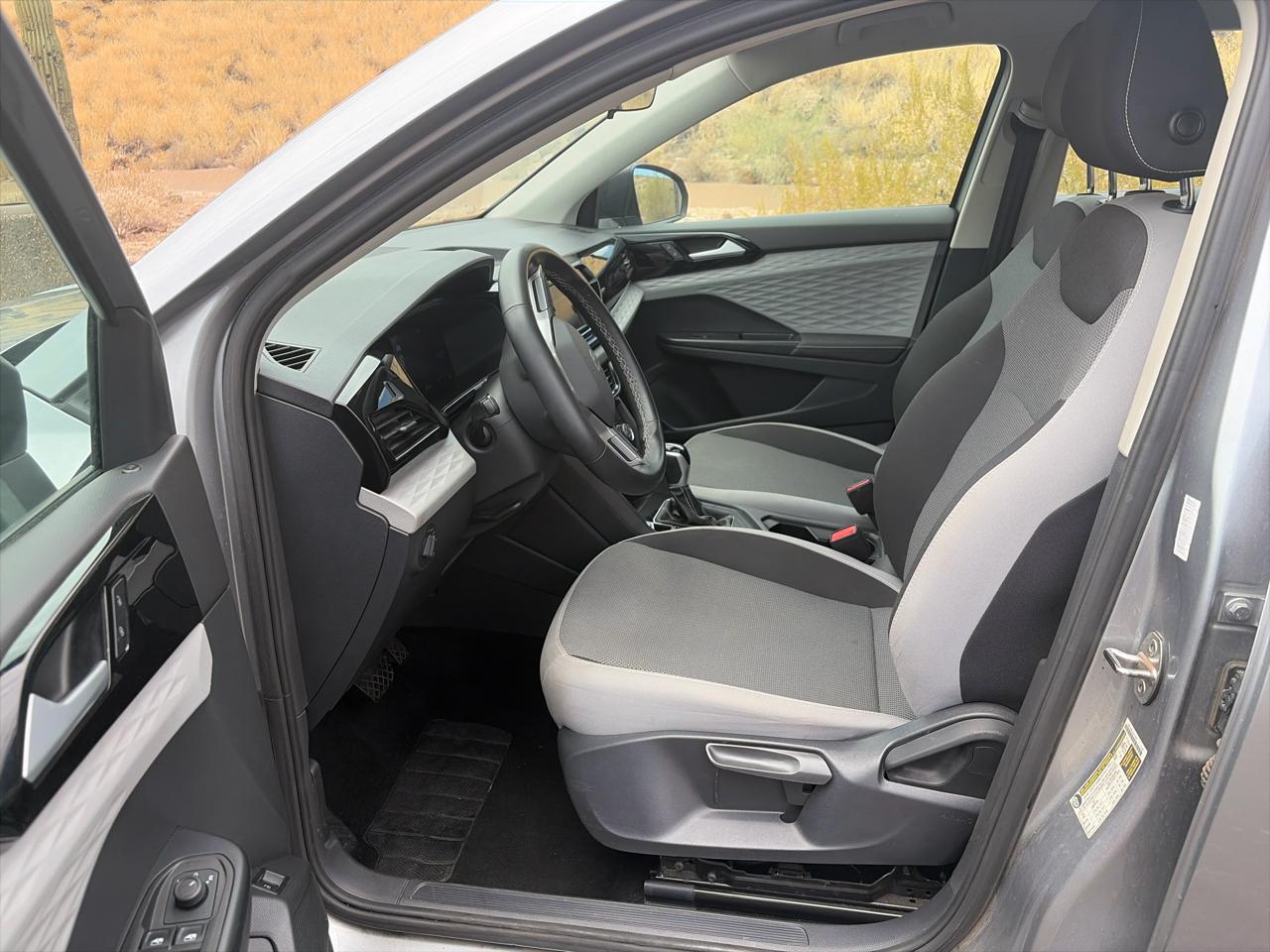 Volkswagen Taos S 2024
