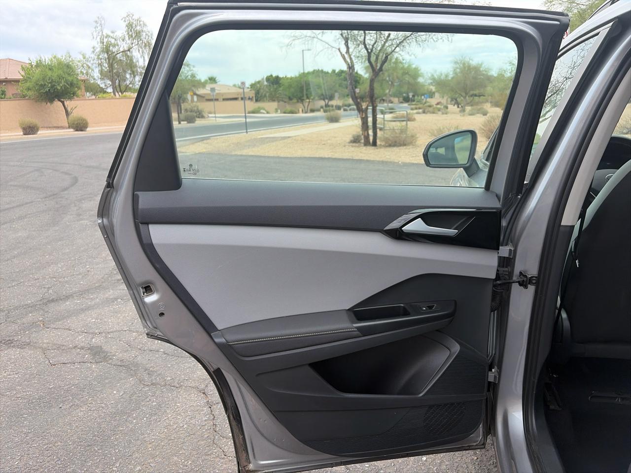 Volkswagen Taos S 2024