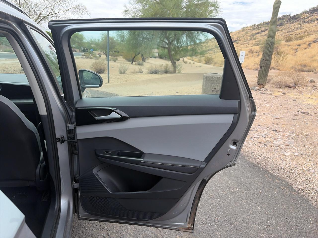 Volkswagen Taos S 2024