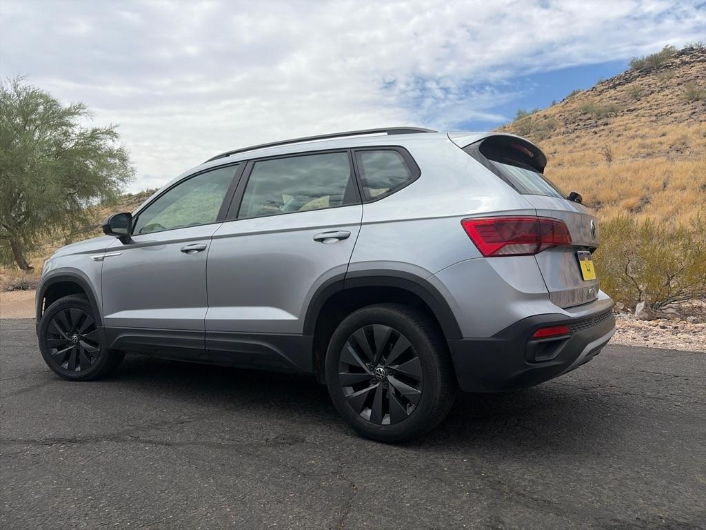 Volkswagen Taos S 2024