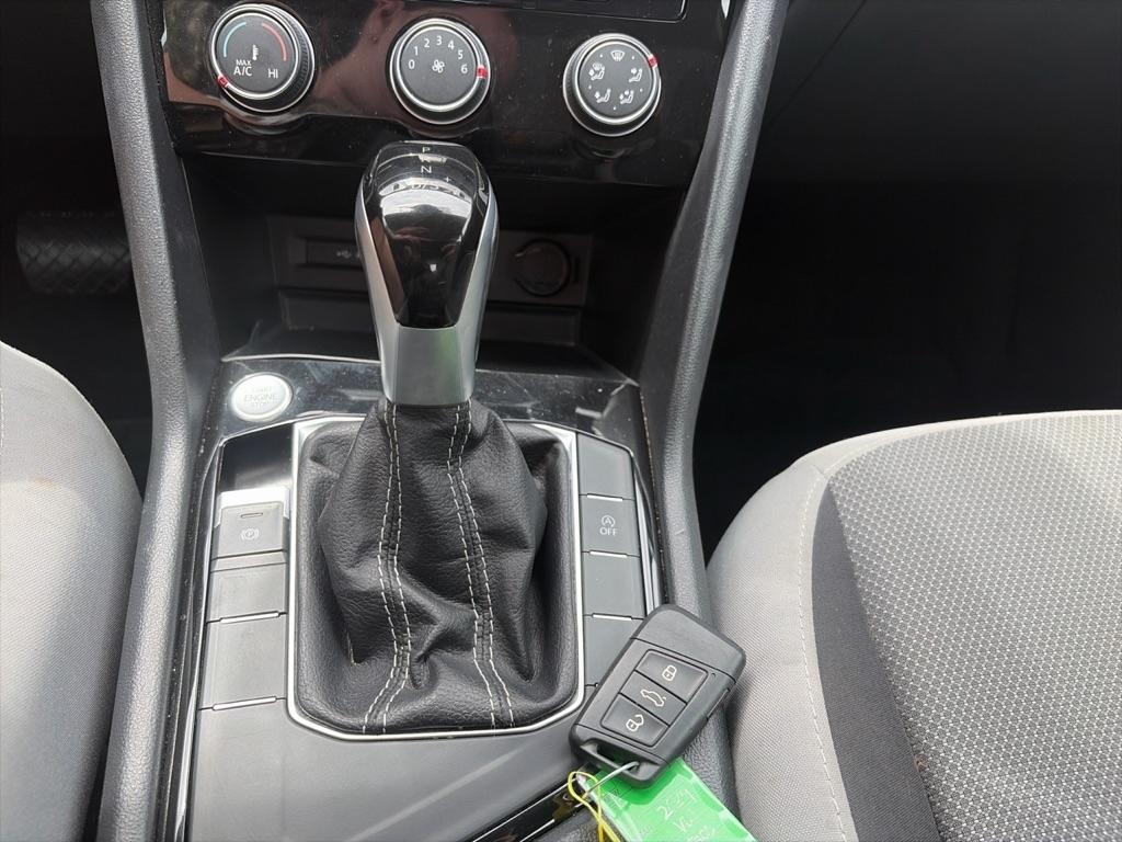 Volkswagen Taos S 2024