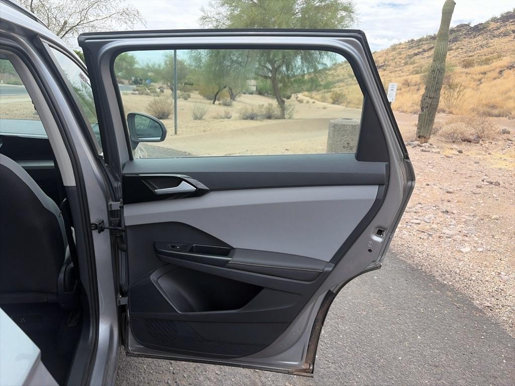 Volkswagen Taos S 2024