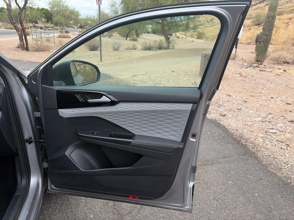 Volkswagen Taos S 2024