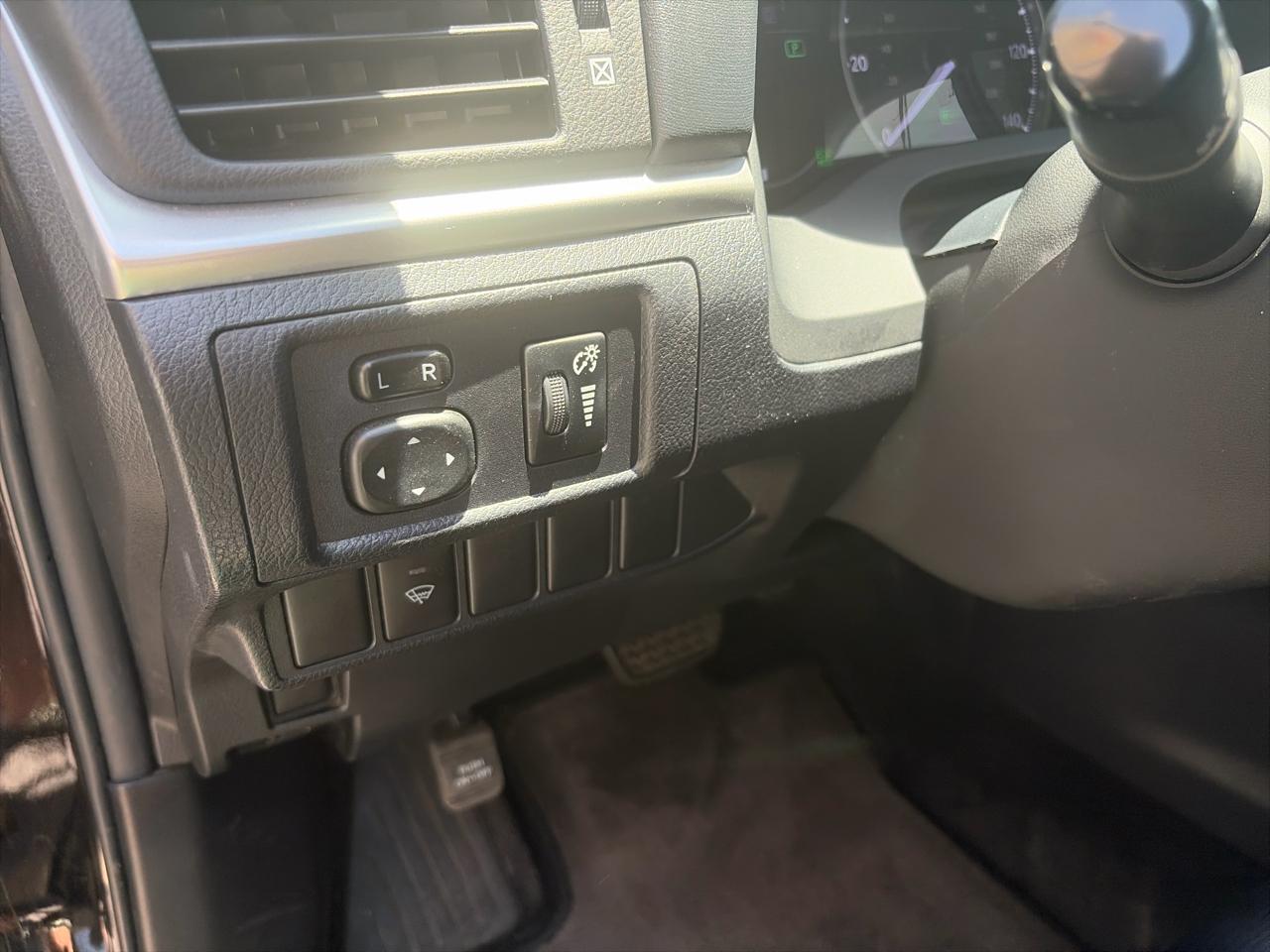 Lexus CT 200h Base 2012