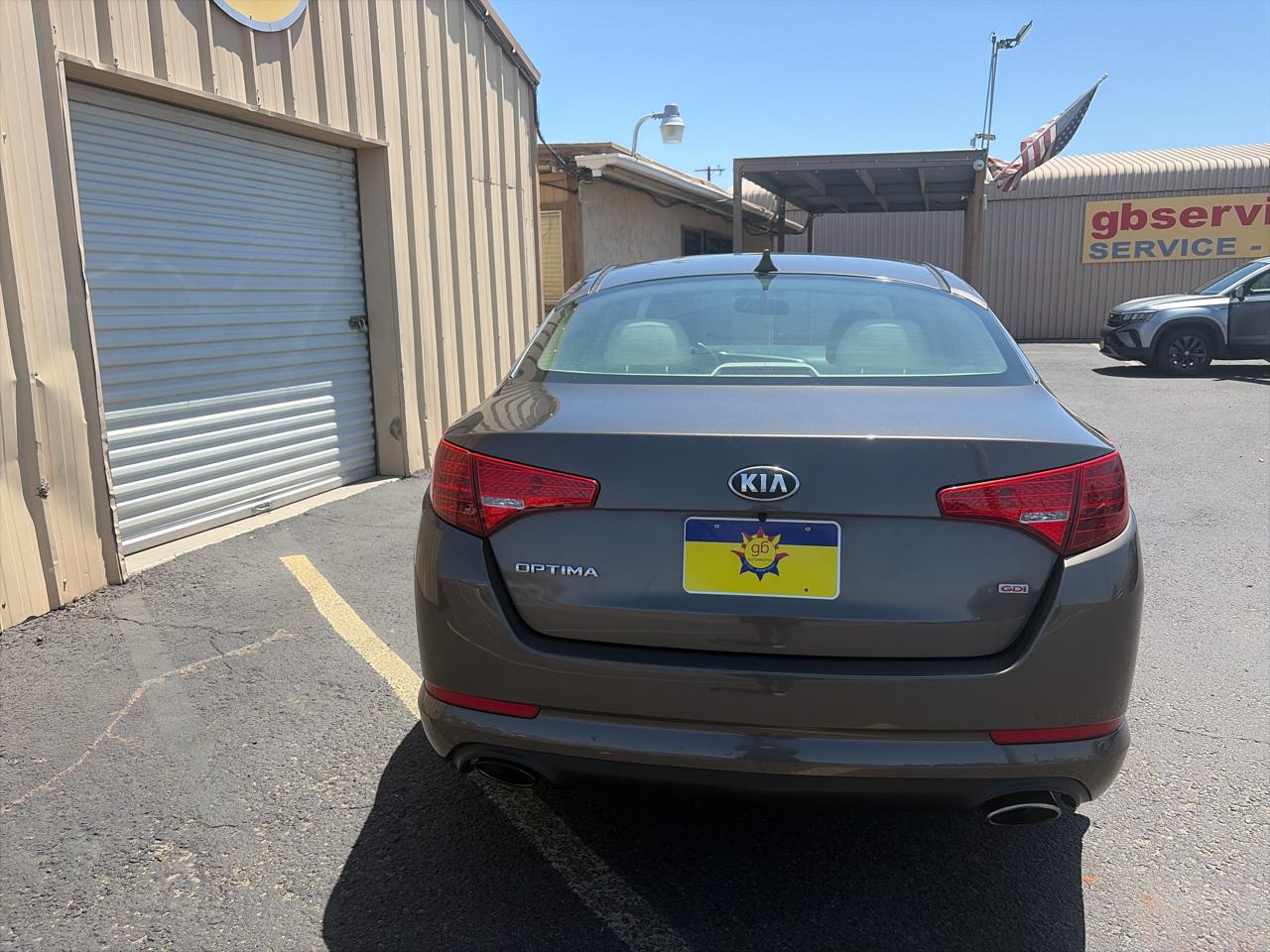 Kia Optima LX MT 2013