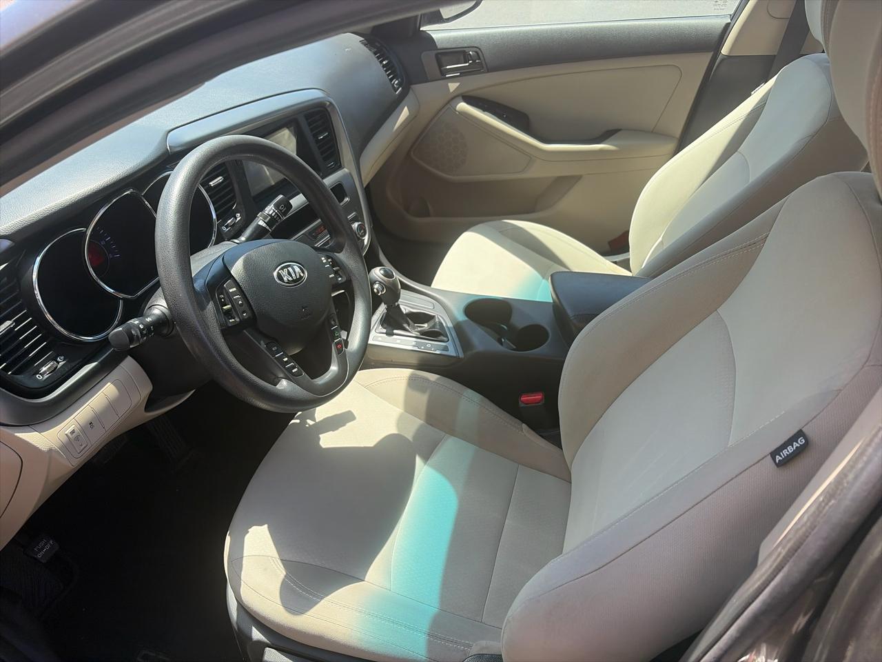 Kia Optima LX MT 2013