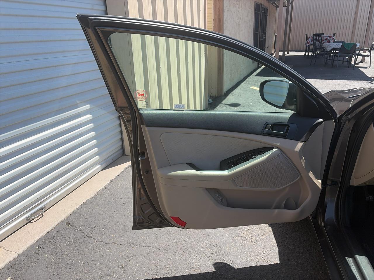 Kia Optima LX MT 2013