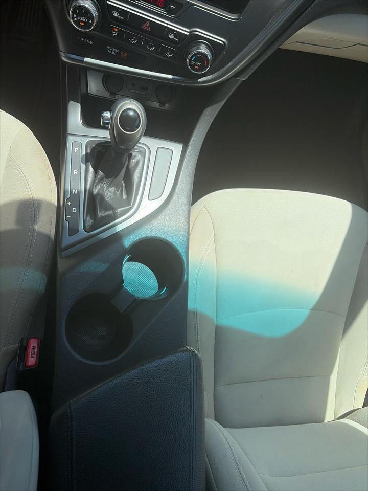 Kia Optima LX MT 2013