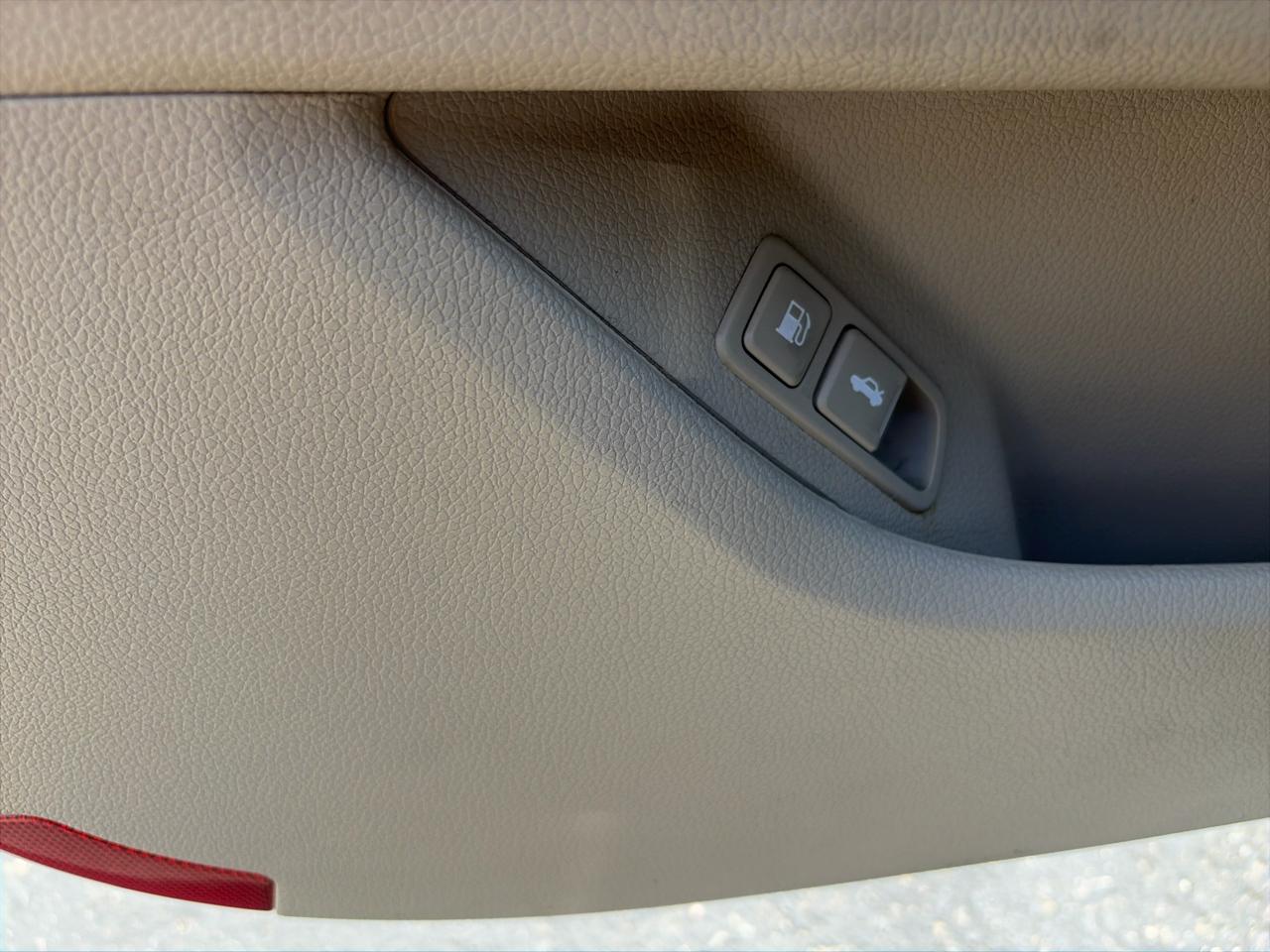 Kia Optima LX MT 2013