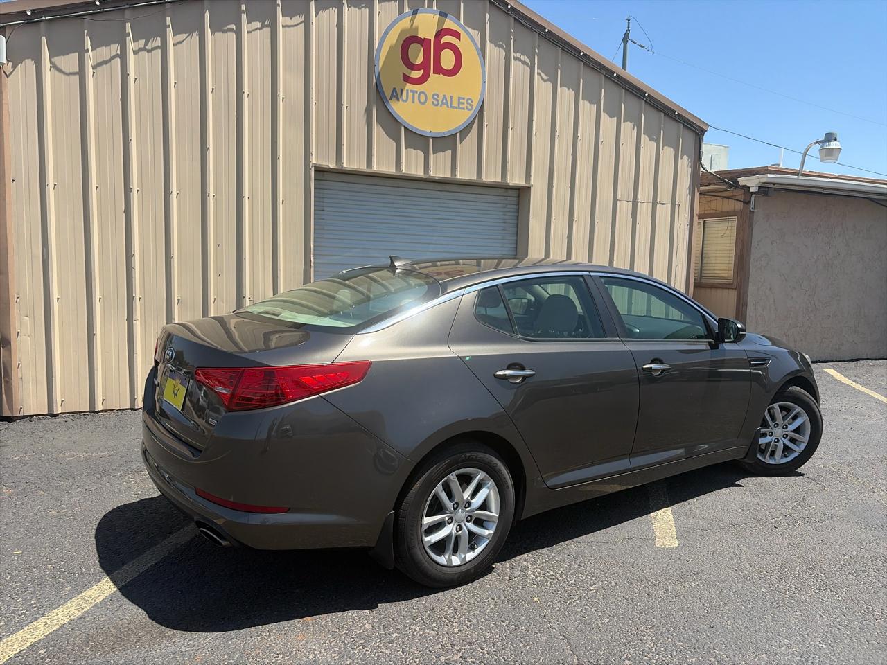Kia Optima LX MT 2013