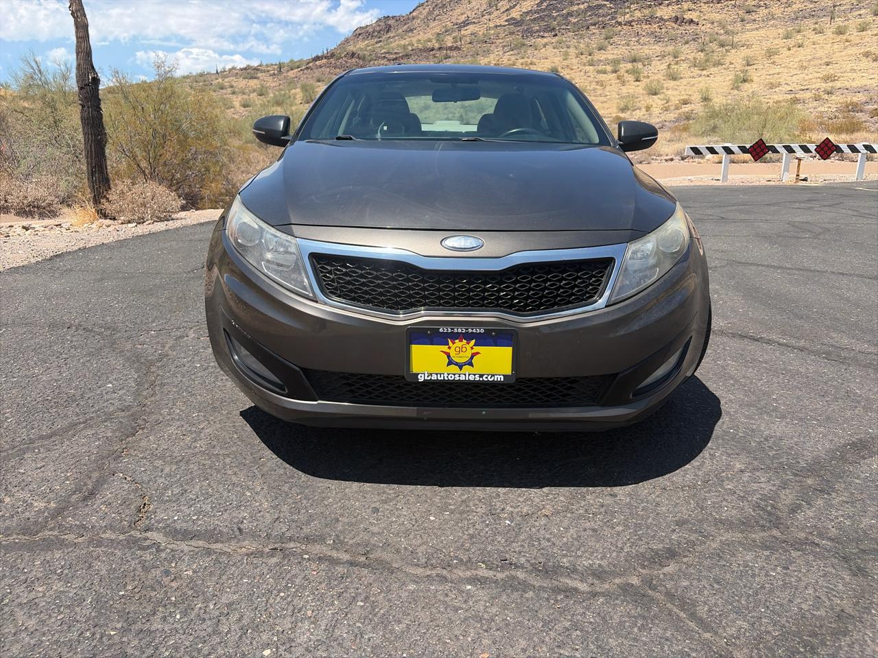 Kia Optima LX MT 2013