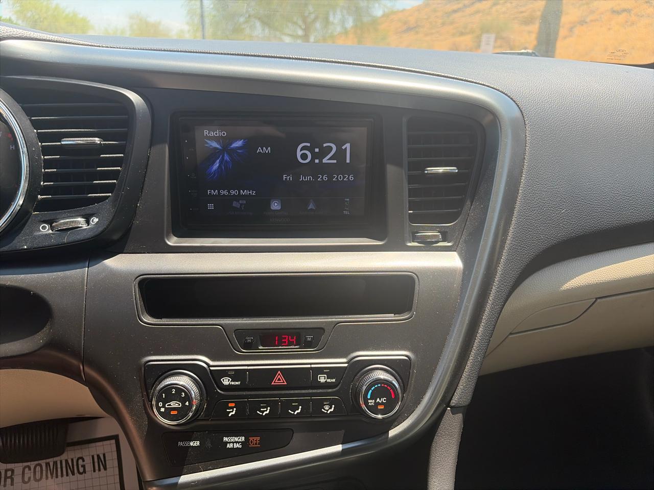 Kia Optima LX MT 2013