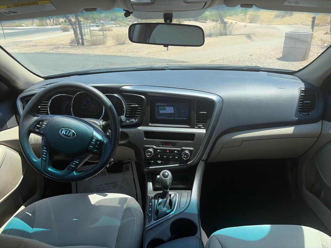 Kia Optima LX MT 2013