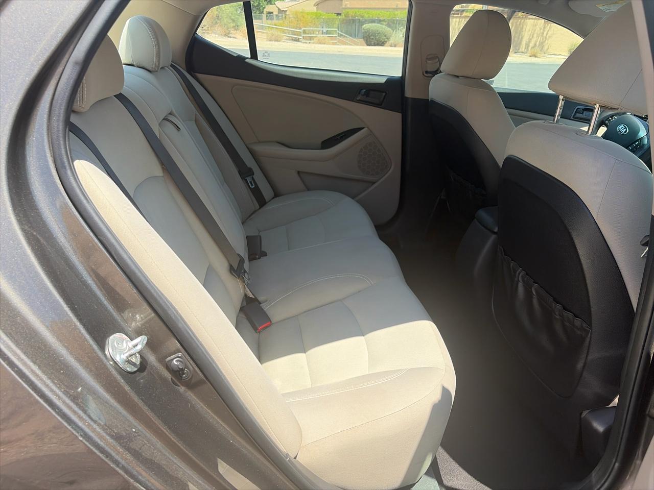 Kia Optima LX MT 2013