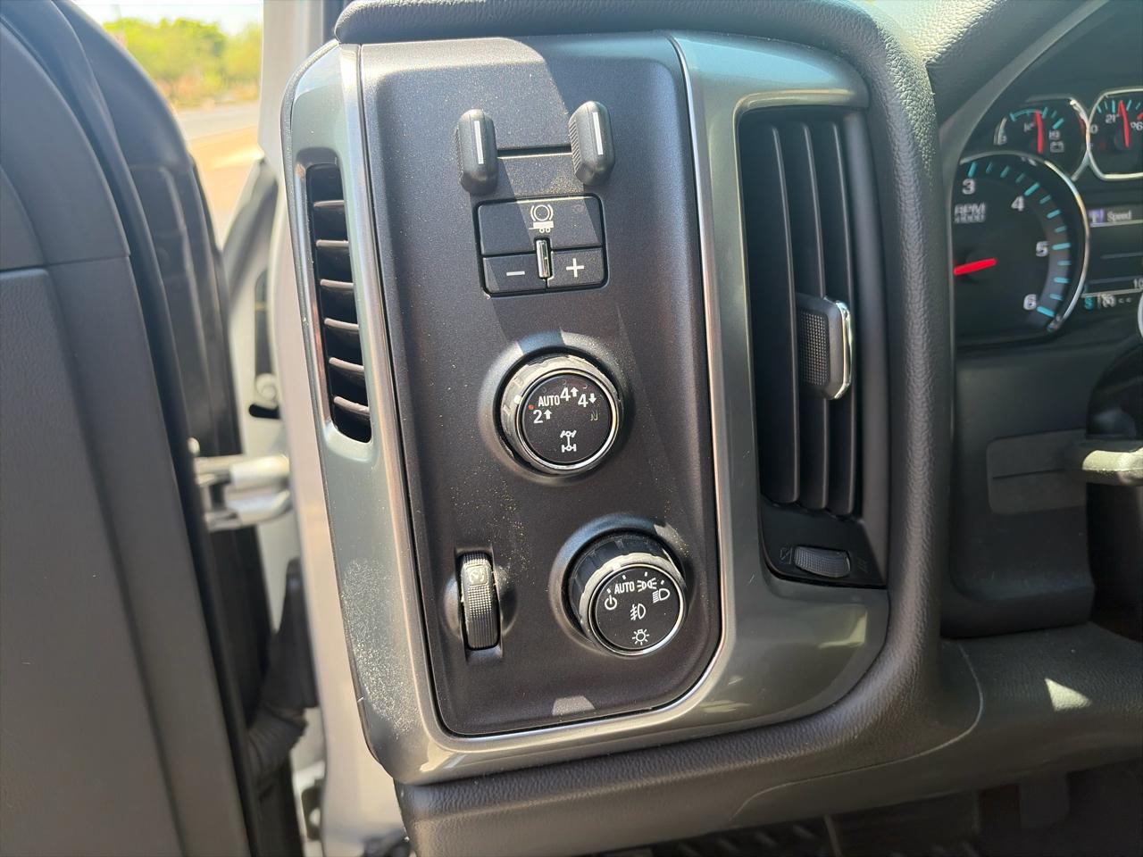 Chevrolet Silverado 1500 LT Crew Cab 4WD 2017