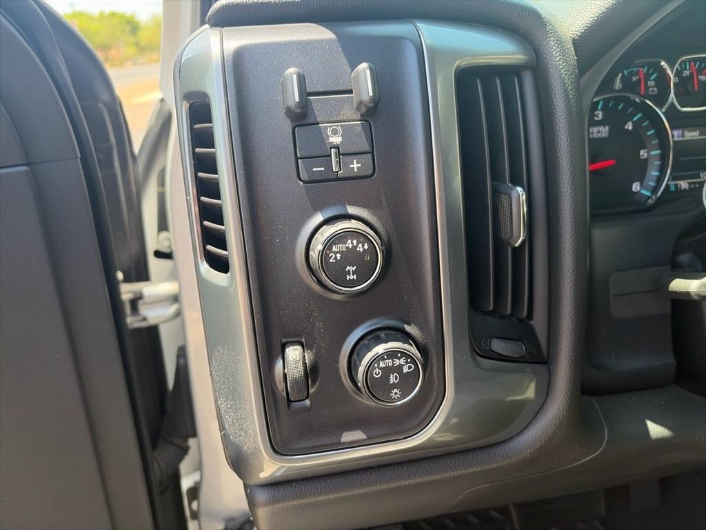 2017 Chevrolet Silverado 1500 LT - Photo 15