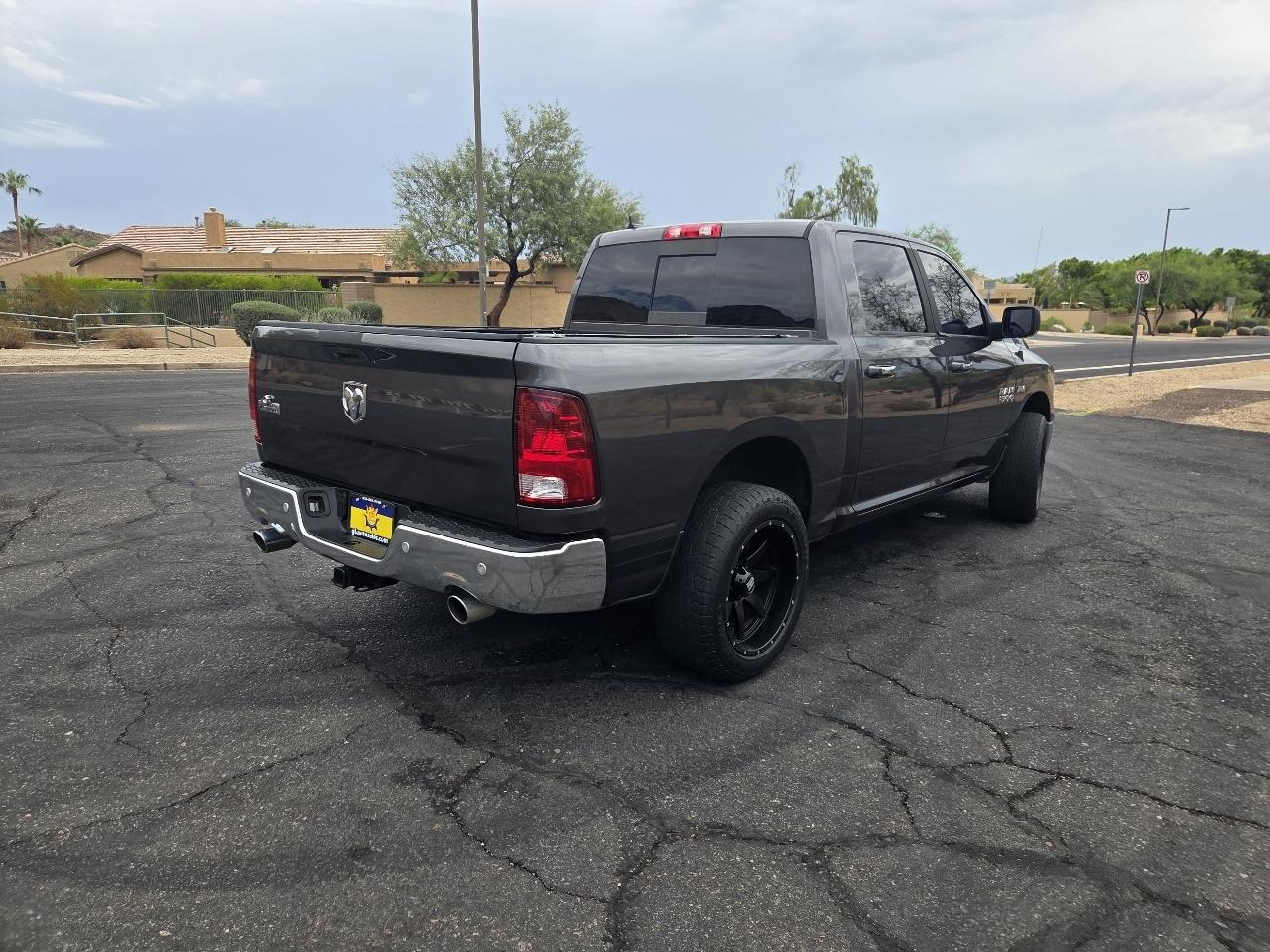 RAM 1500 Big Horn/Lone Star 4x2 Crew Cab 5'7" Box 2017