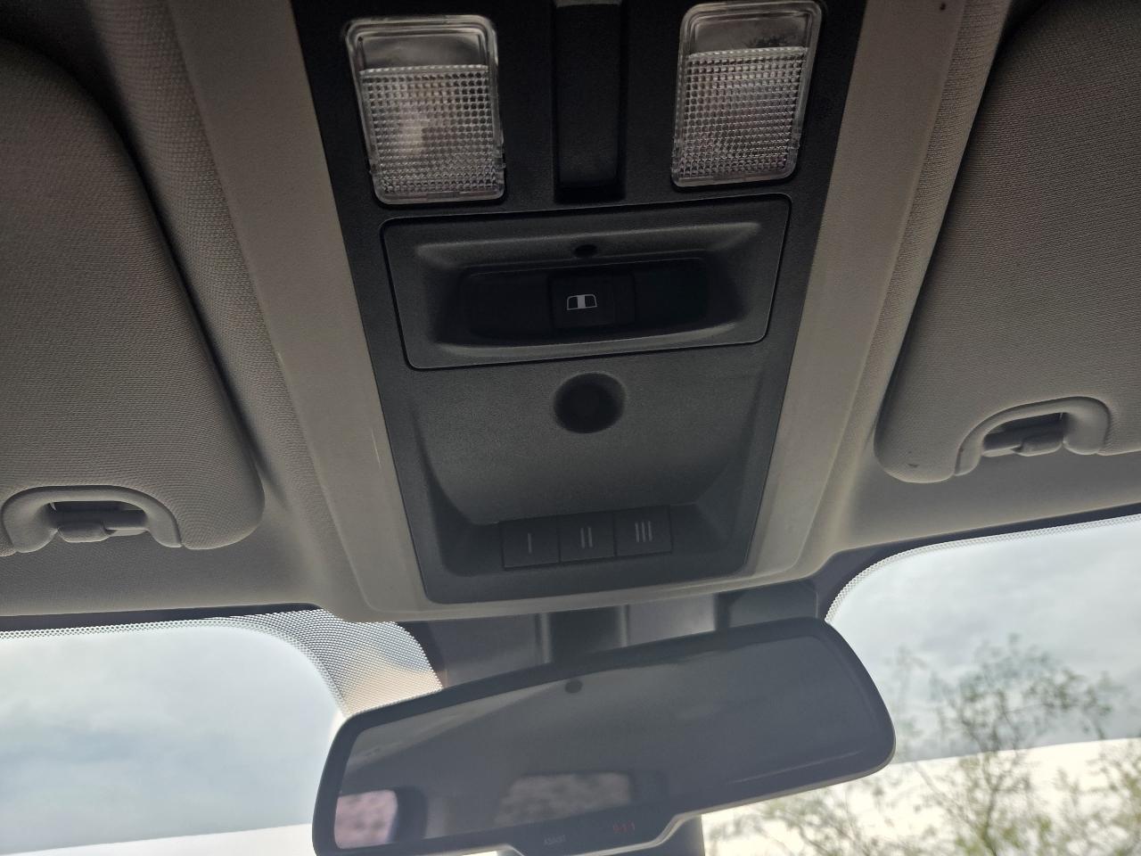 RAM 1500 Big Horn/Lone Star 4x2 Crew Cab 5'7" Box 2017