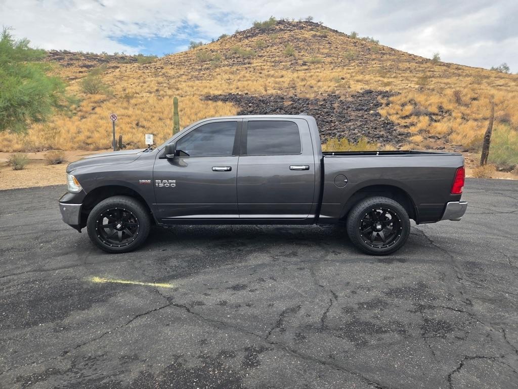 RAM 1500 Big Horn/Lone Star 4x2 Crew Cab 5'7" Box 2017