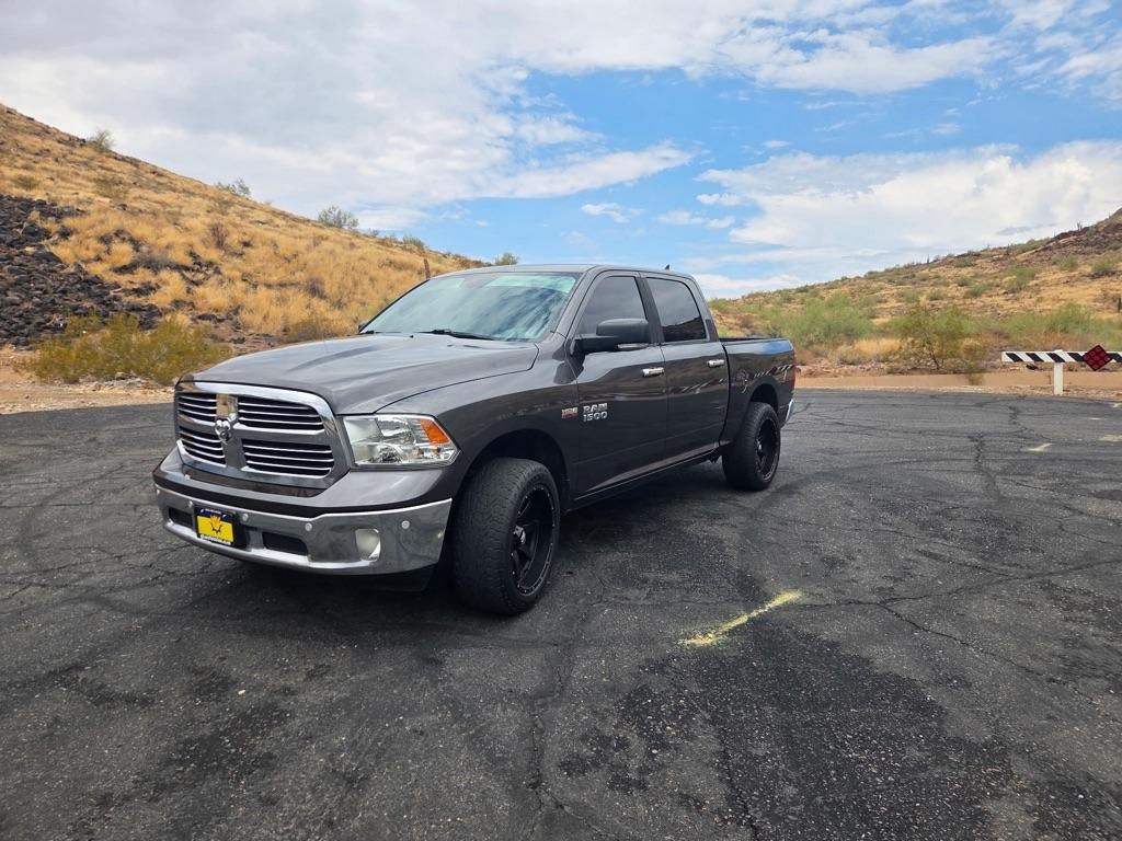 RAM 1500 Big Horn/Lone Star 4x2 Crew Cab 5'7" Box 2017