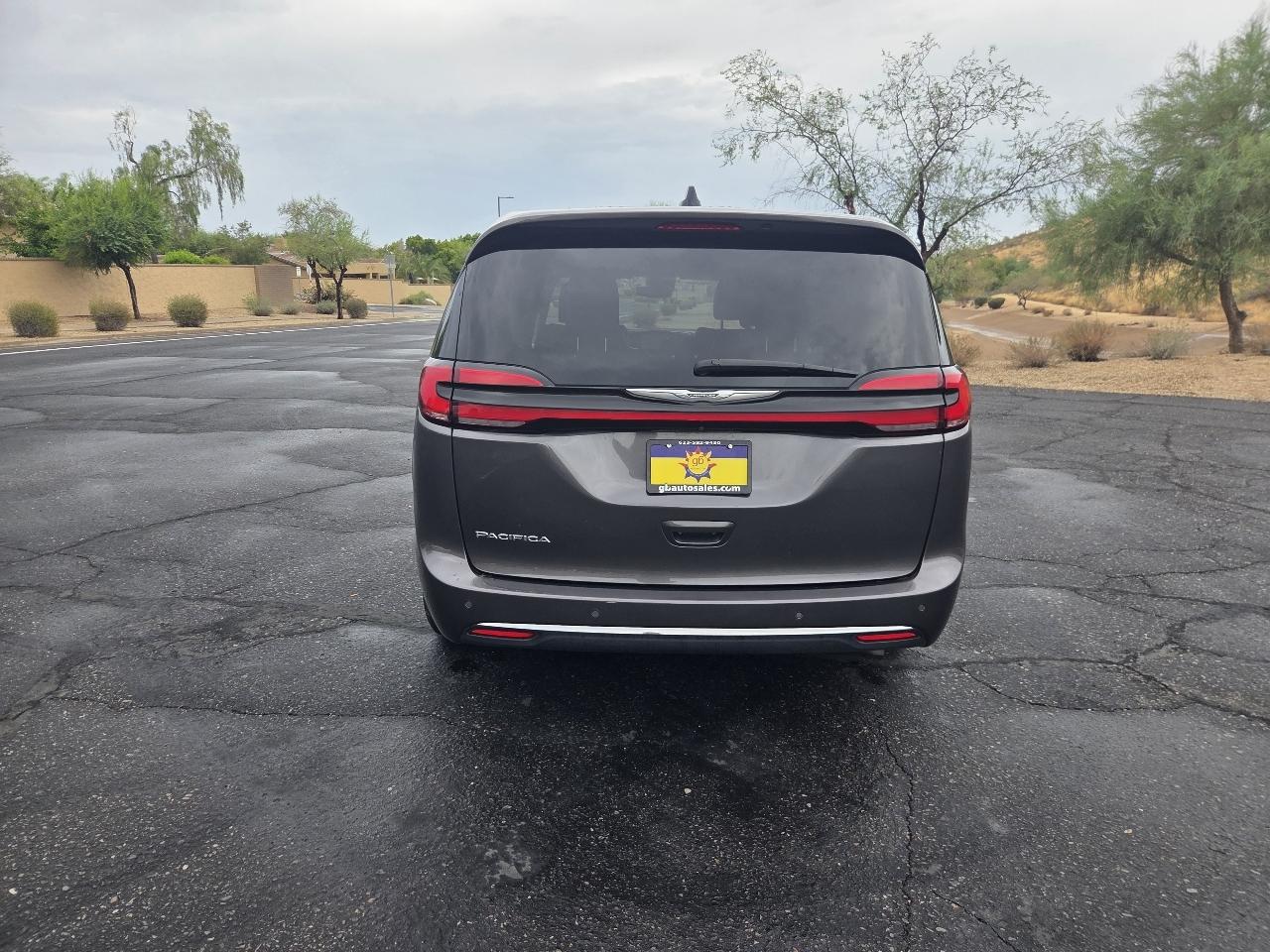 Chrysler Pacifica Touring L 2023
