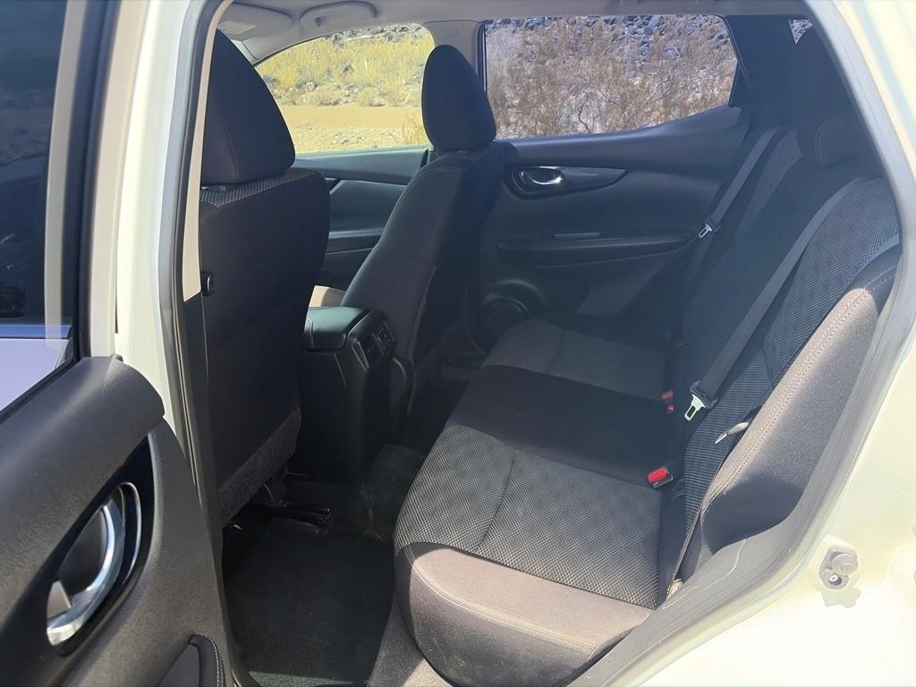 Nissan Rogue Sport SV 2017