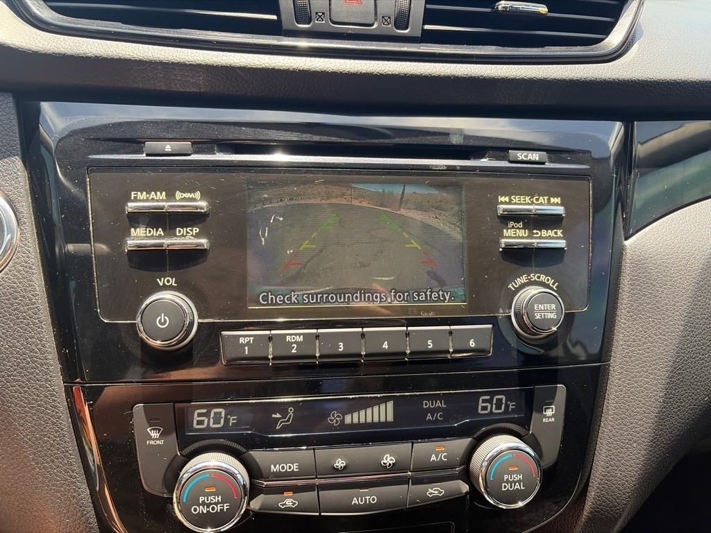 Nissan Rogue Sport SV 2017